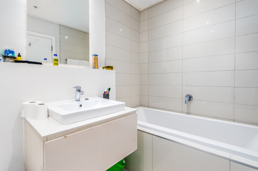 1 Bedroom Property for Sale in Cape Town City Centre Western Cape